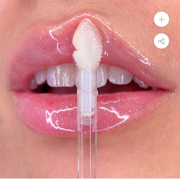 PUR X Barbie Lip Gloss in Girl Gloss - Picture 2 of 4